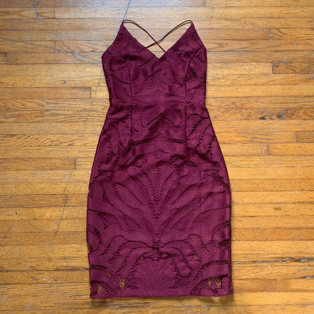Khaleesi Maroon lace dress